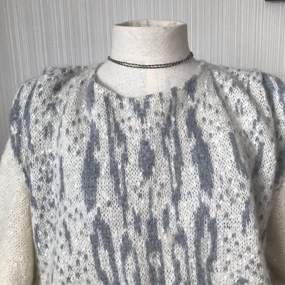 Vintage Knit Puffy Shouldered Sweater - Picture 2 of 6